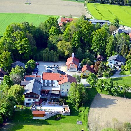 Hotel Gasthof-Strasser Tumeltsham Exterior foto